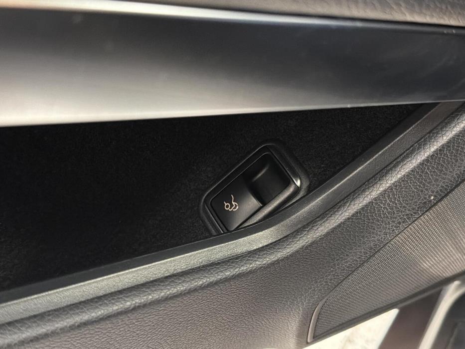 MERCEDES-BENZ E 2014