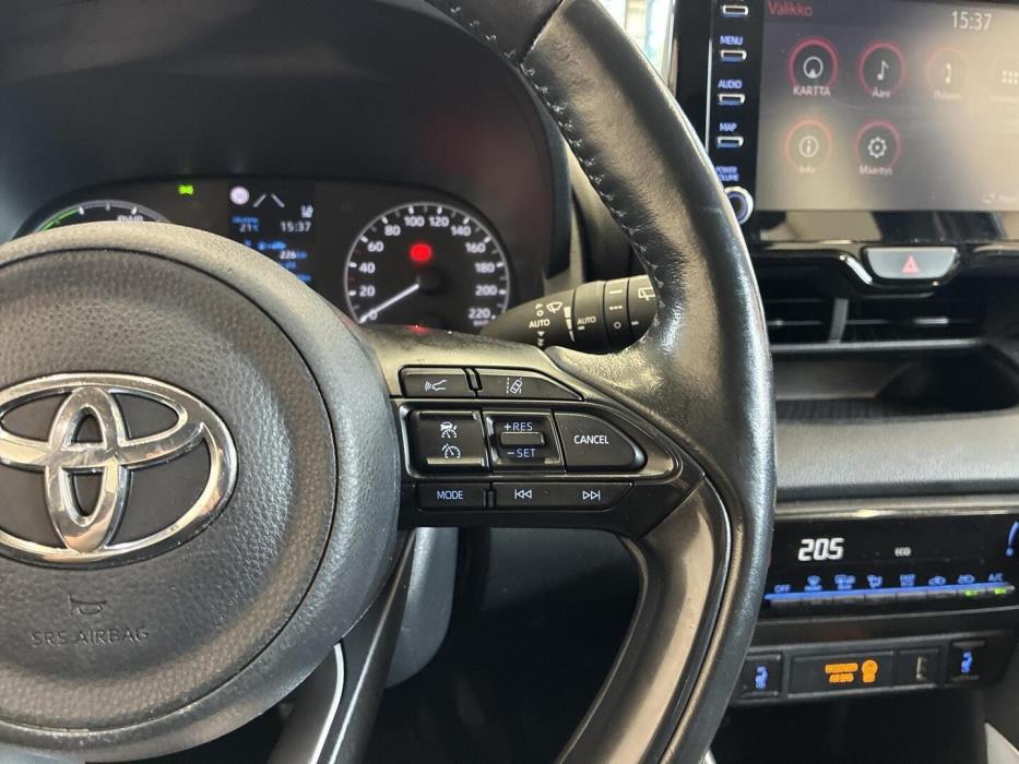 TOYOTA Yaris 2021