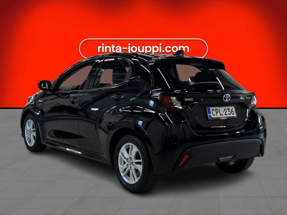 TOYOTA Yaris 2021