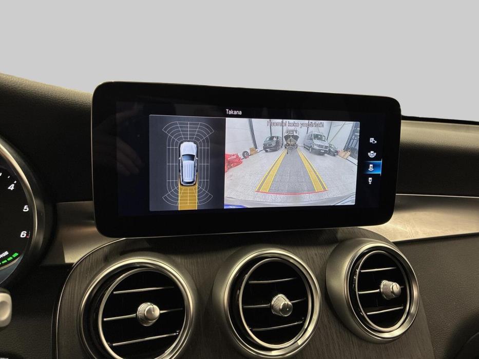 MERCEDES-BENZ GLC 2022