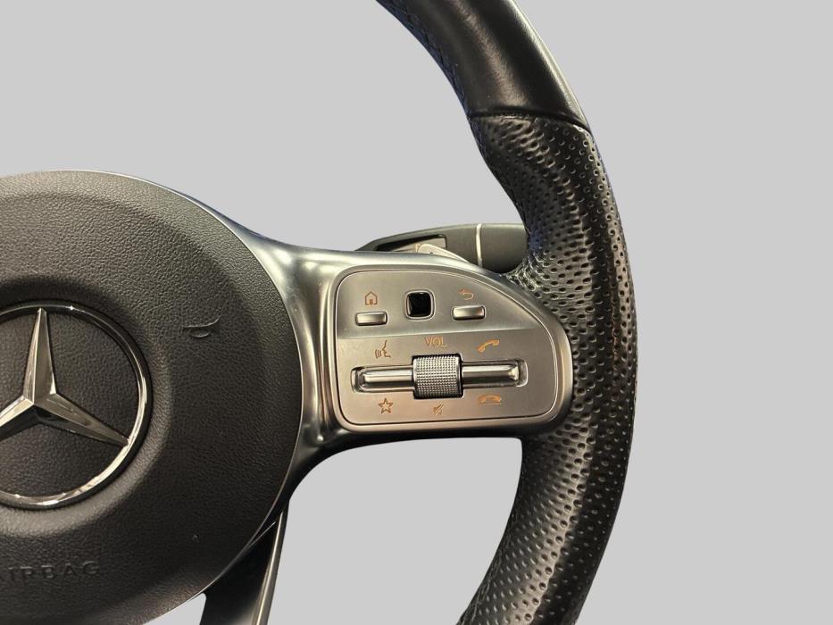 MERCEDES-BENZ GLC 2022