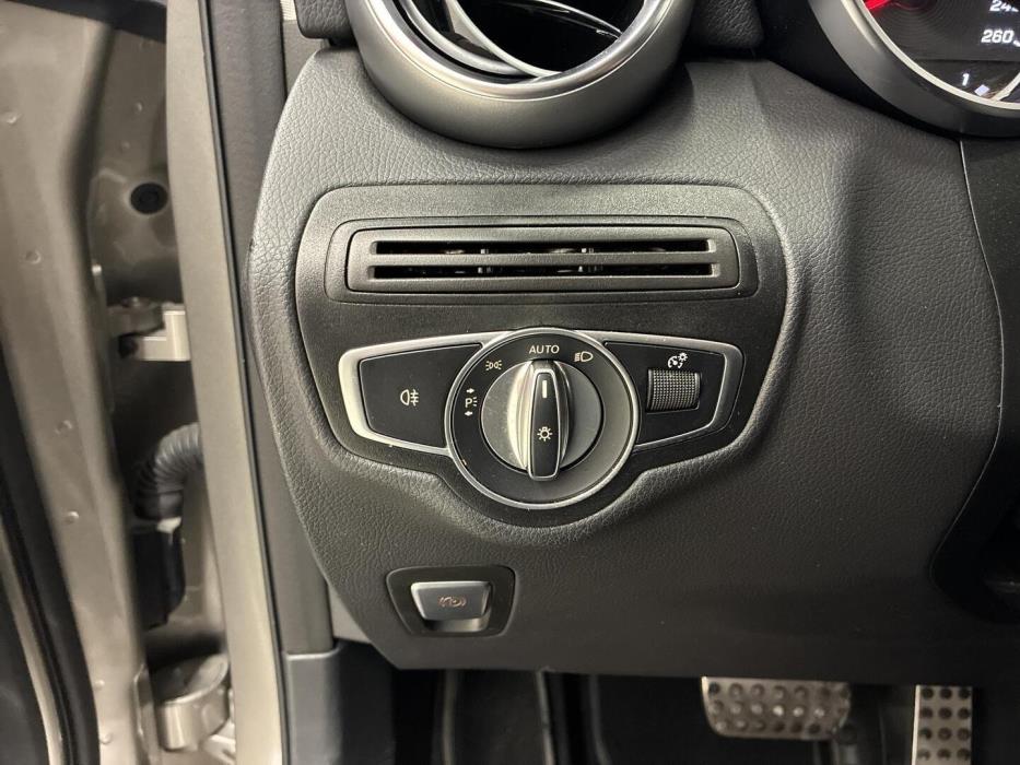 MERCEDES-BENZ GLC 2022