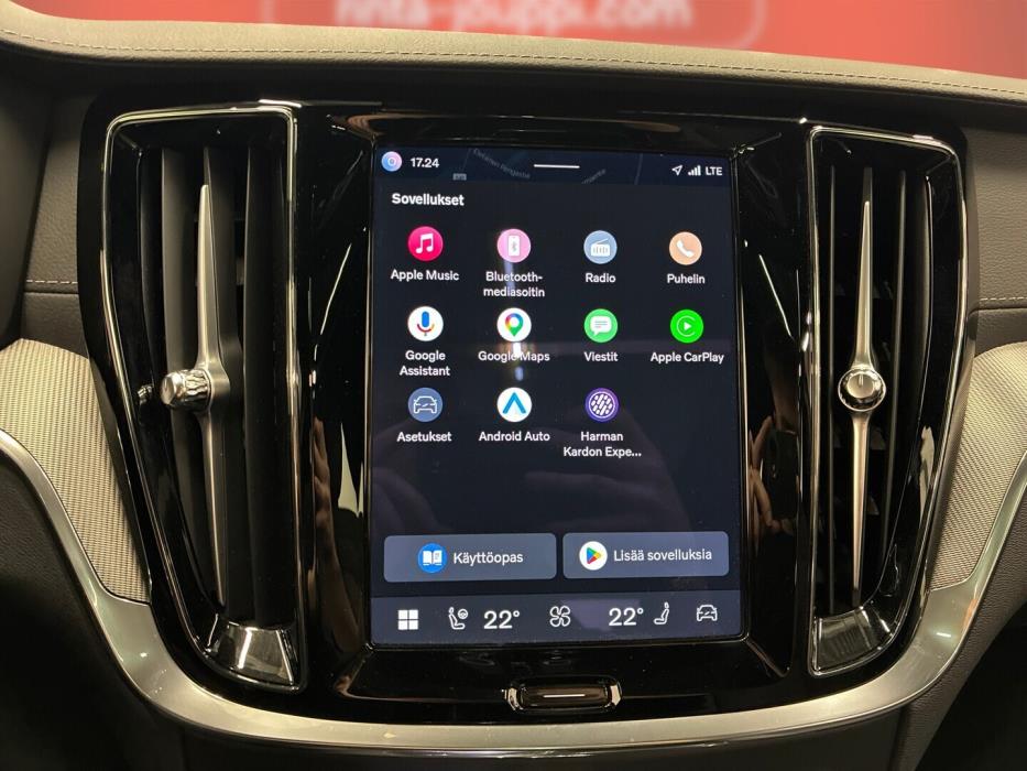 VOLVO V60 2024