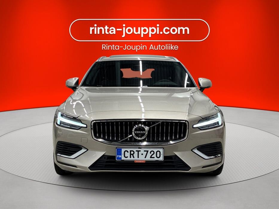 VOLVO V60 2024