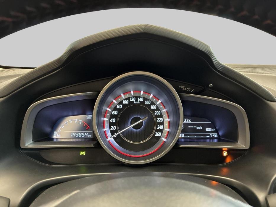 MAZDA Mazda3 2015