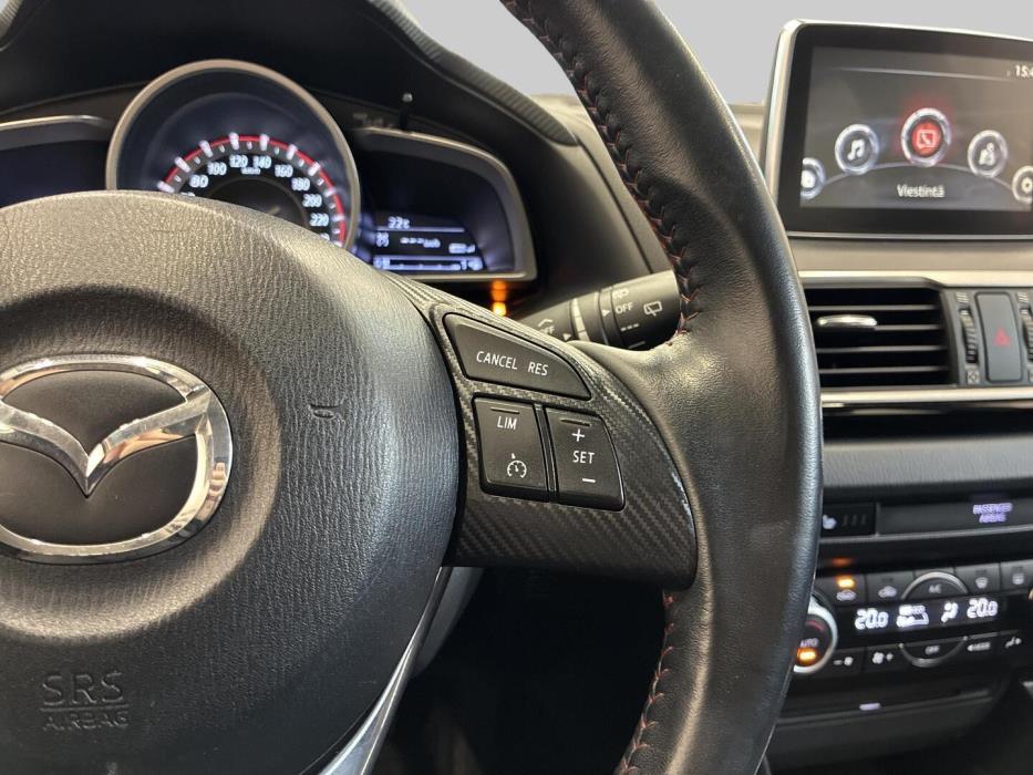 MAZDA Mazda3 2015