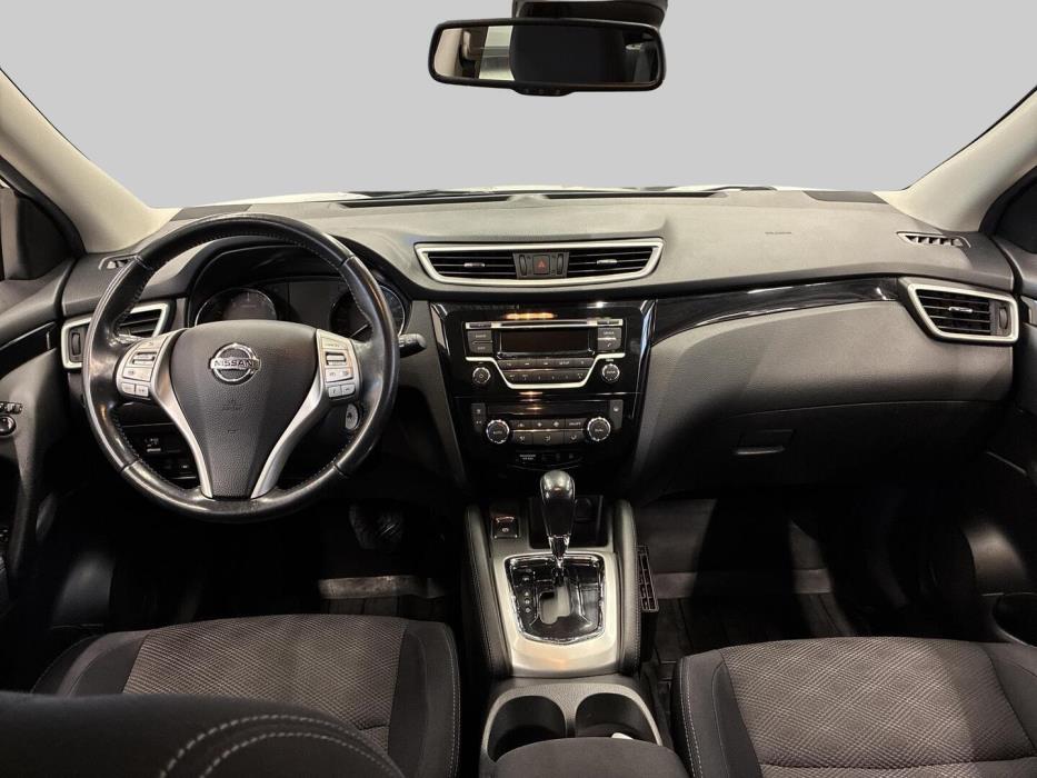 NISSAN Qashqai 2015