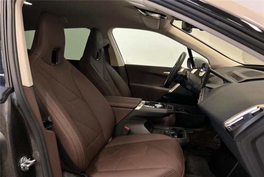 BMW IX 2025