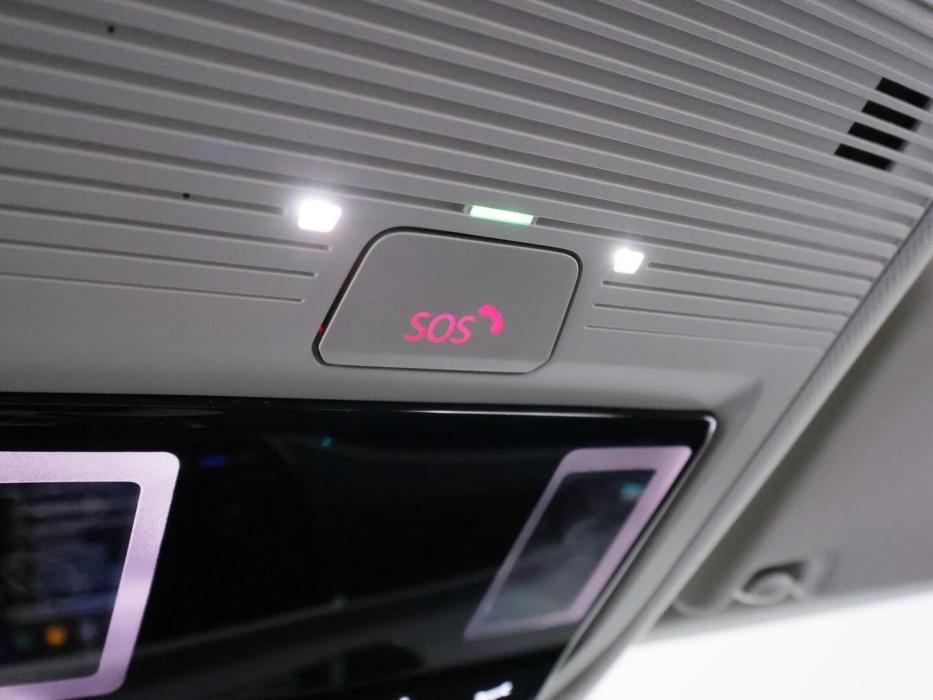 VOLKSWAGEN PASSAT 2025