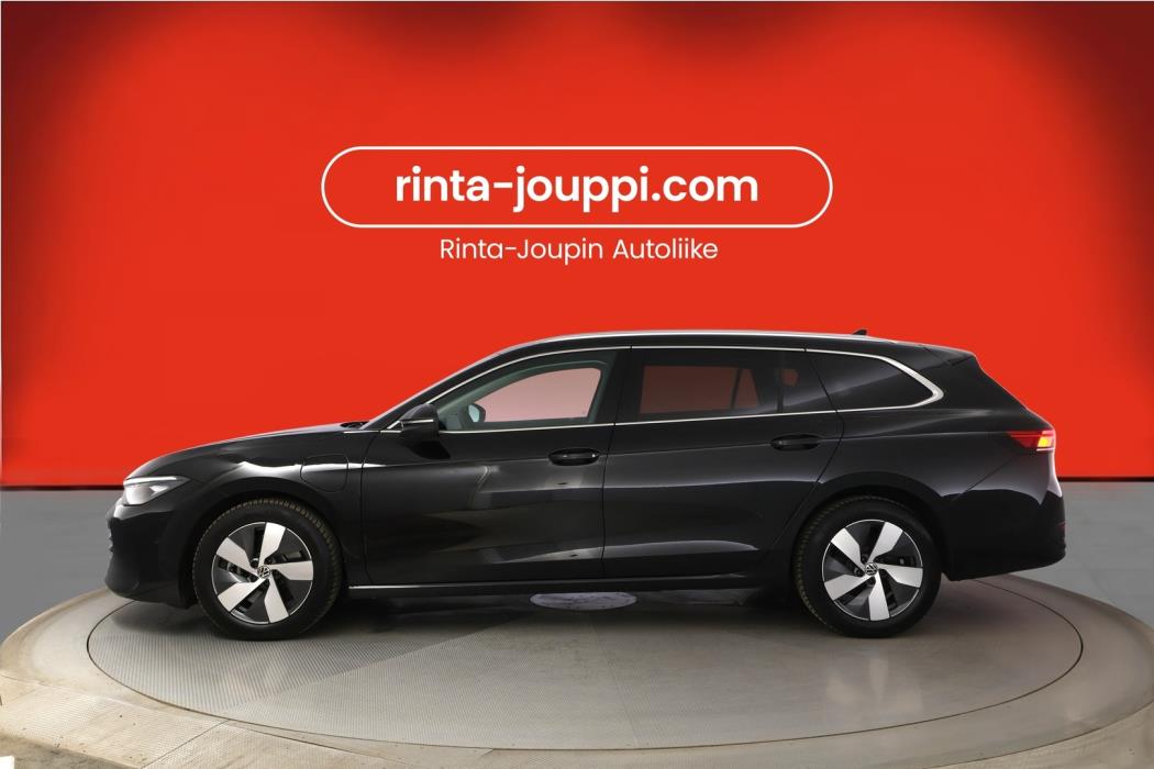 VOLKSWAGEN PASSAT 2025