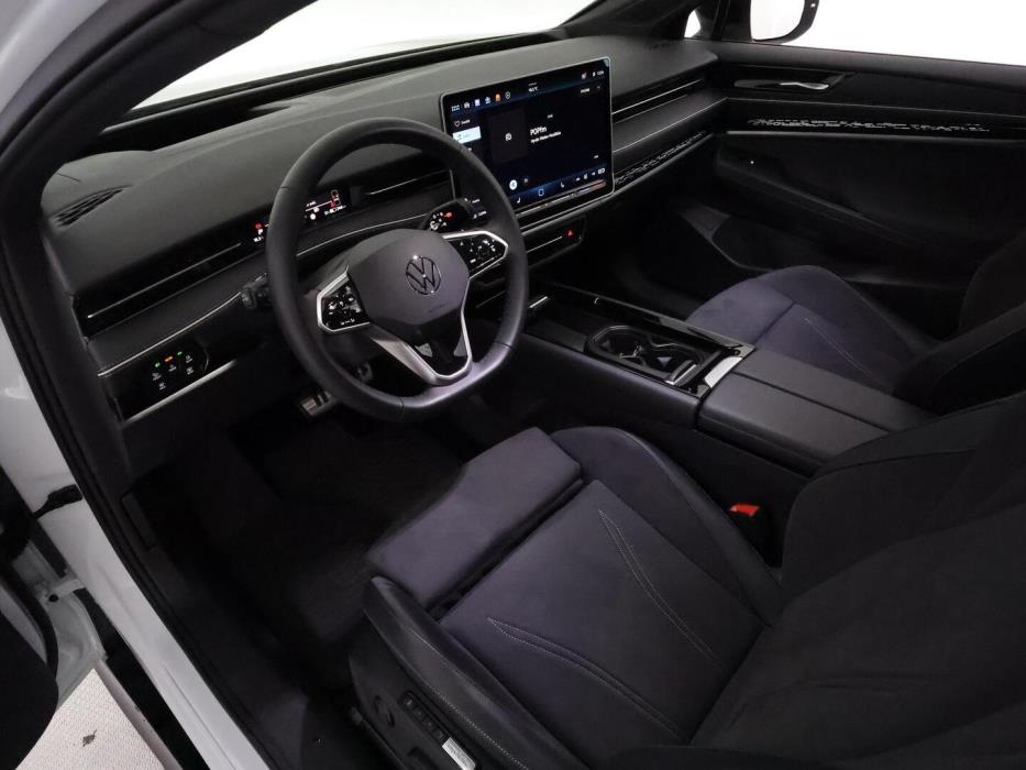 VOLKSWAGEN ID.7 2025