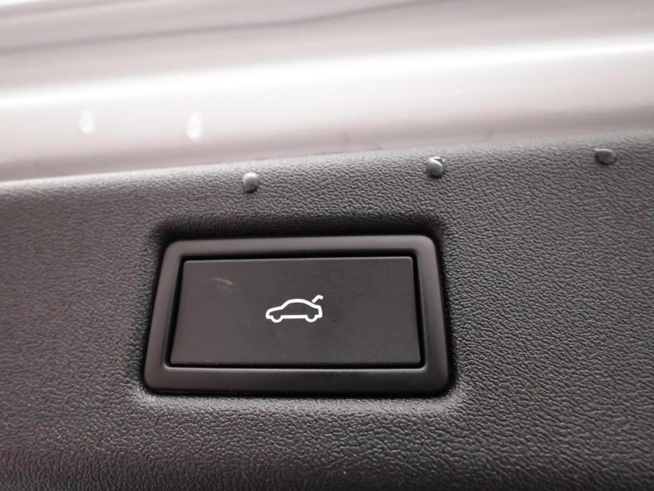 VOLKSWAGEN ID.7 2025