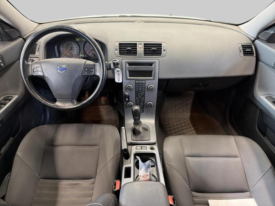 VOLVO V50 2010