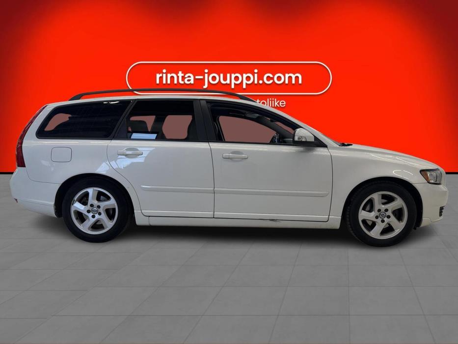VOLVO V50 2010