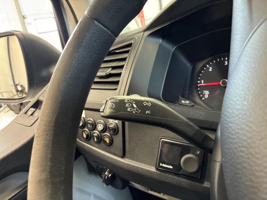 VOLKSWAGEN Transporter 2018