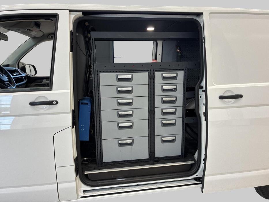 VOLKSWAGEN Transporter 2018