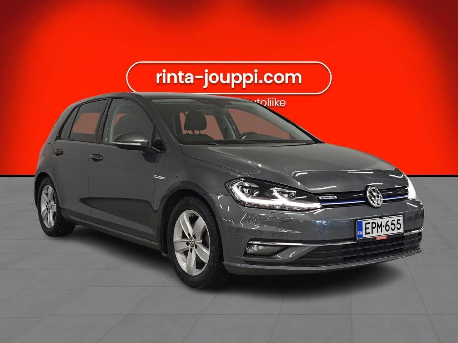 VOLKSWAGEN Golf 2018