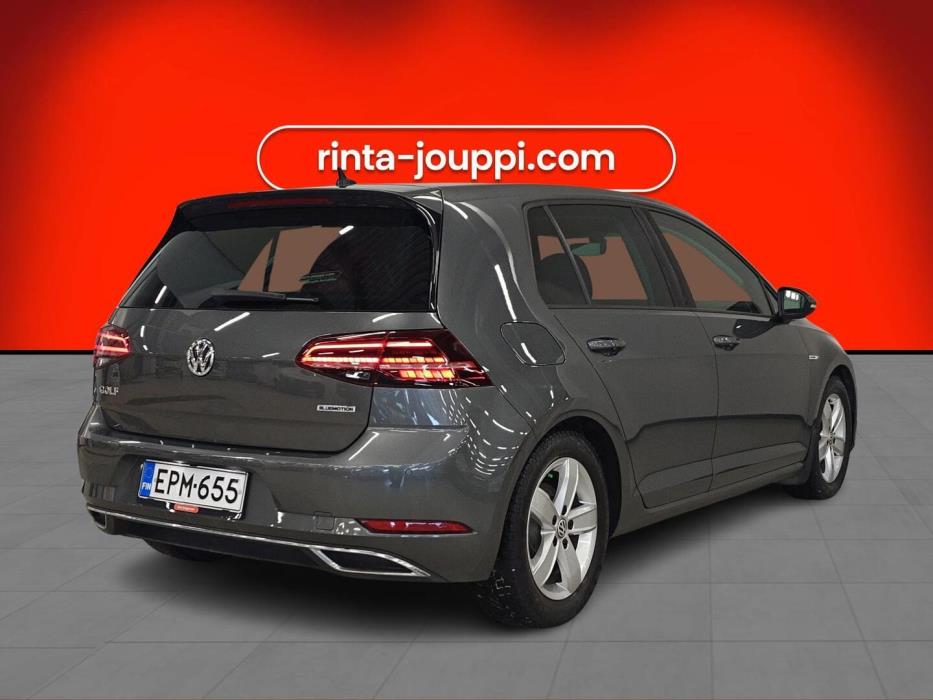 VOLKSWAGEN Golf 2018