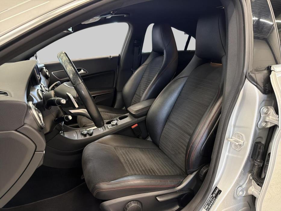 MERCEDES-BENZ CLA 2015