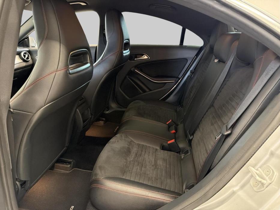 MERCEDES-BENZ CLA 2015