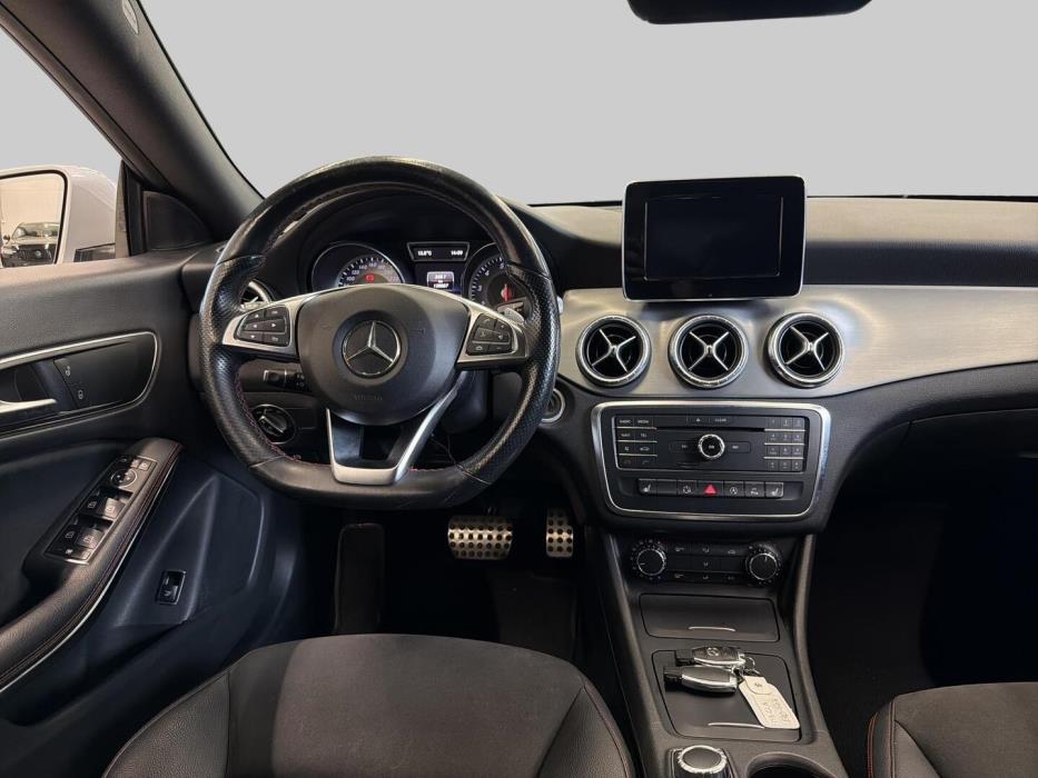 MERCEDES-BENZ CLA 2015