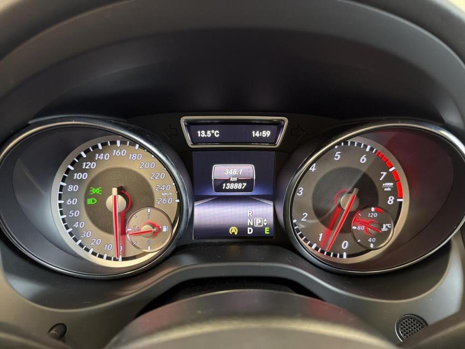 MERCEDES-BENZ CLA 2015