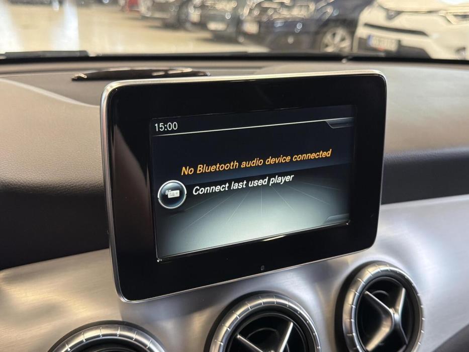 MERCEDES-BENZ CLA 2015