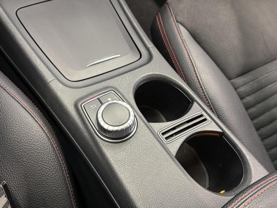 MERCEDES-BENZ CLA 2015