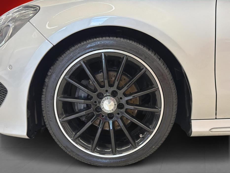 MERCEDES-BENZ CLA 2015