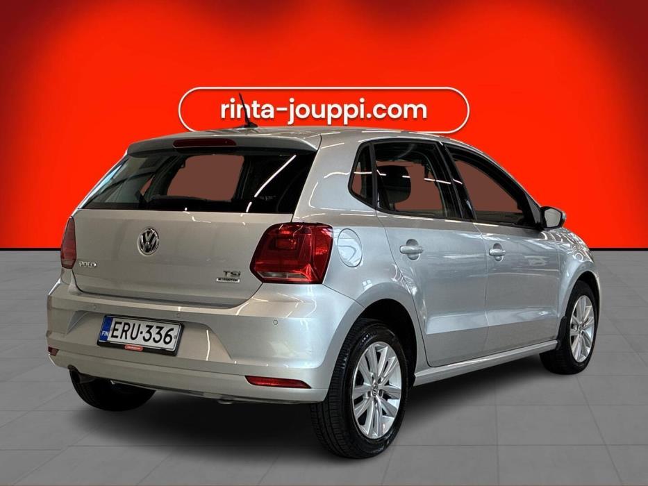 VOLKSWAGEN Polo 2016