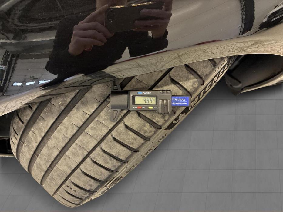 MERCEDES-BENZ C 43 AMG 2017