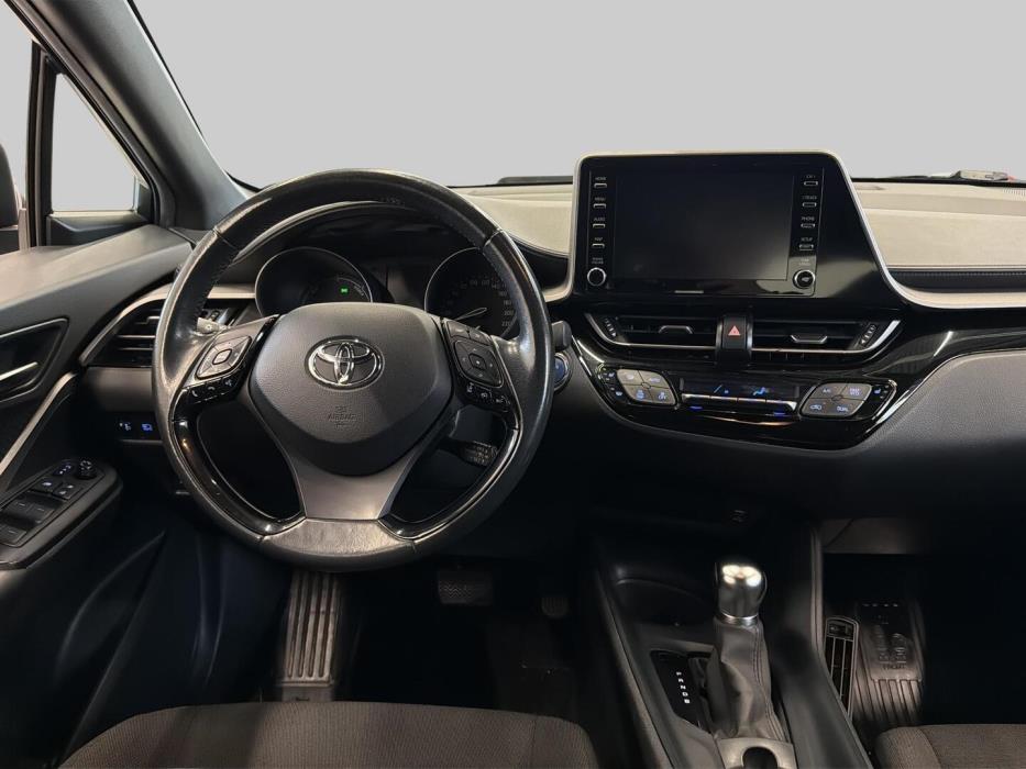 TOYOTA C-HR 2021
