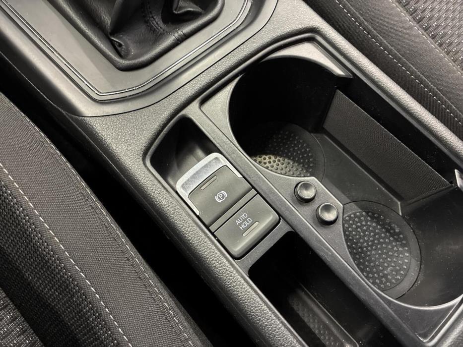 VOLKSWAGEN Touran 2018