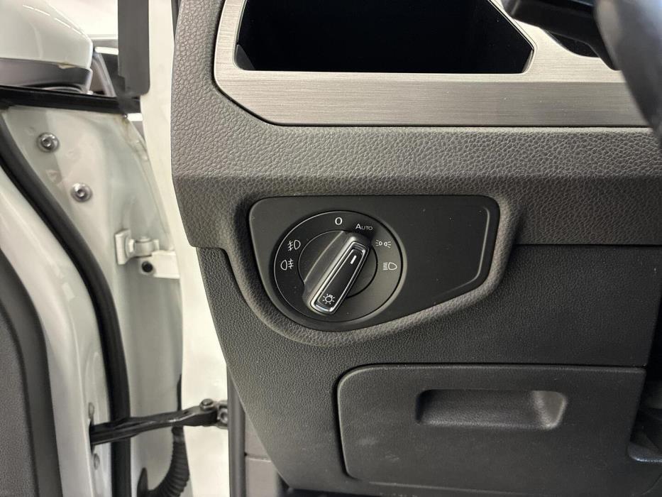 VOLKSWAGEN Touran 2018