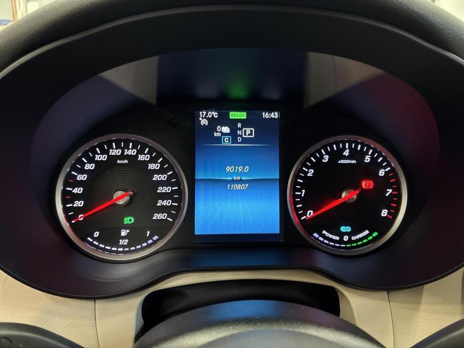 MERCEDES-BENZ GLC 2021