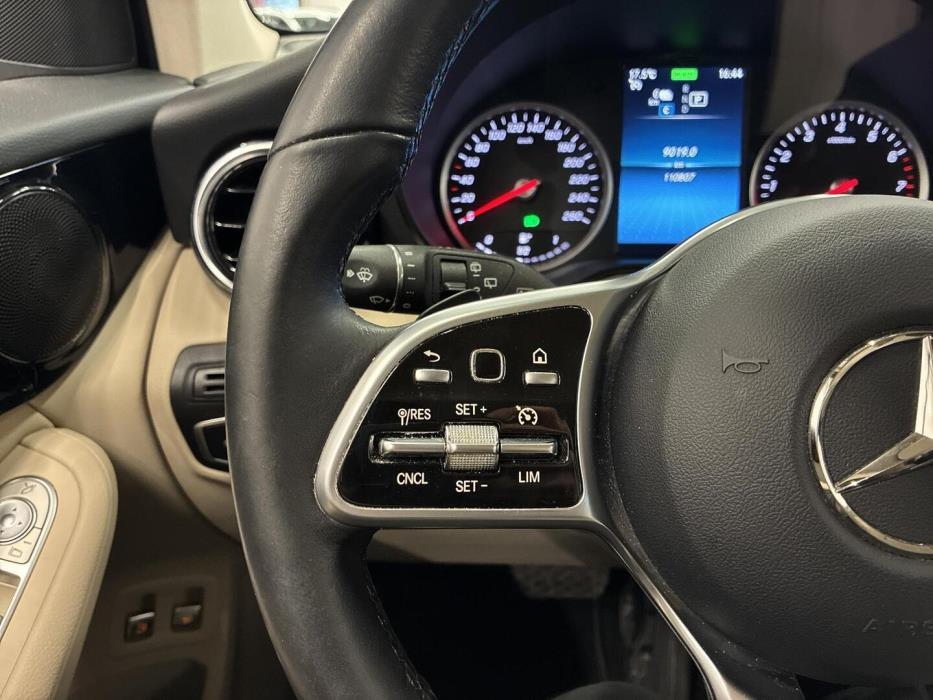 MERCEDES-BENZ GLC 2021