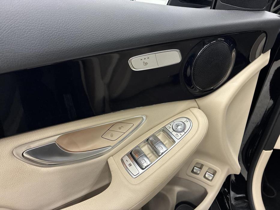 MERCEDES-BENZ GLC 2021