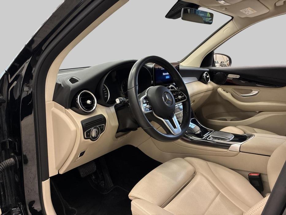 MERCEDES-BENZ GLC 2021