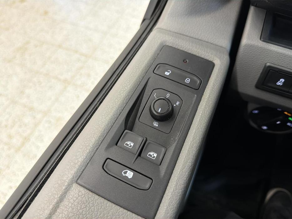 VOLKSWAGEN Transporter 2021