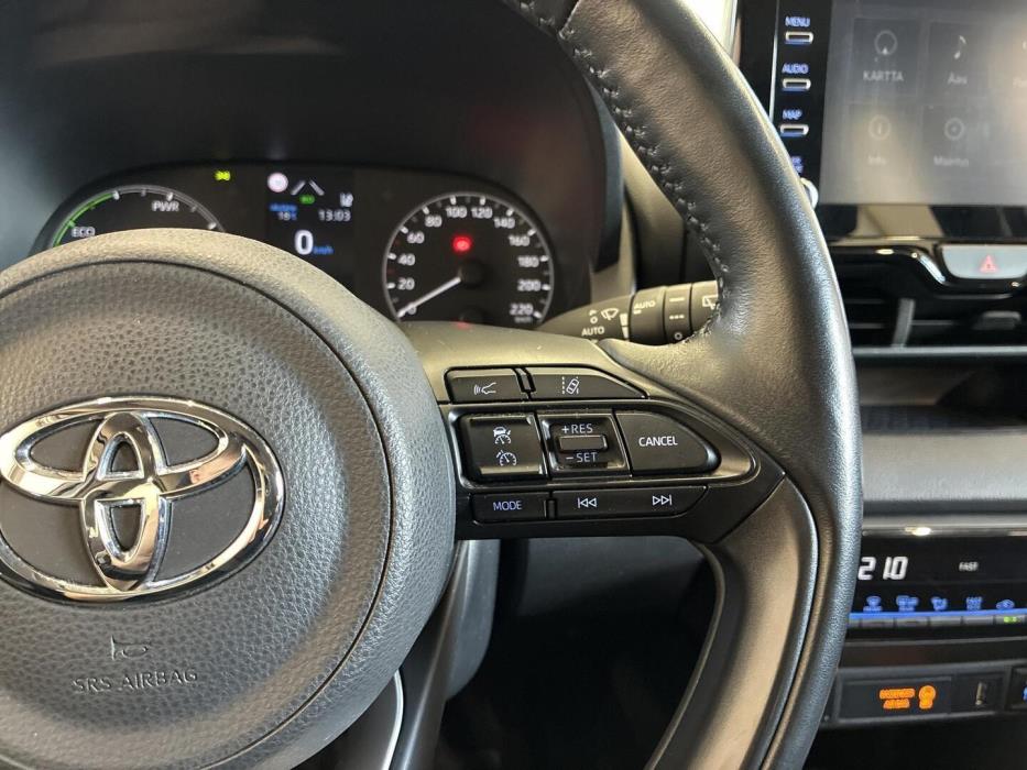 TOYOTA Yaris 2022