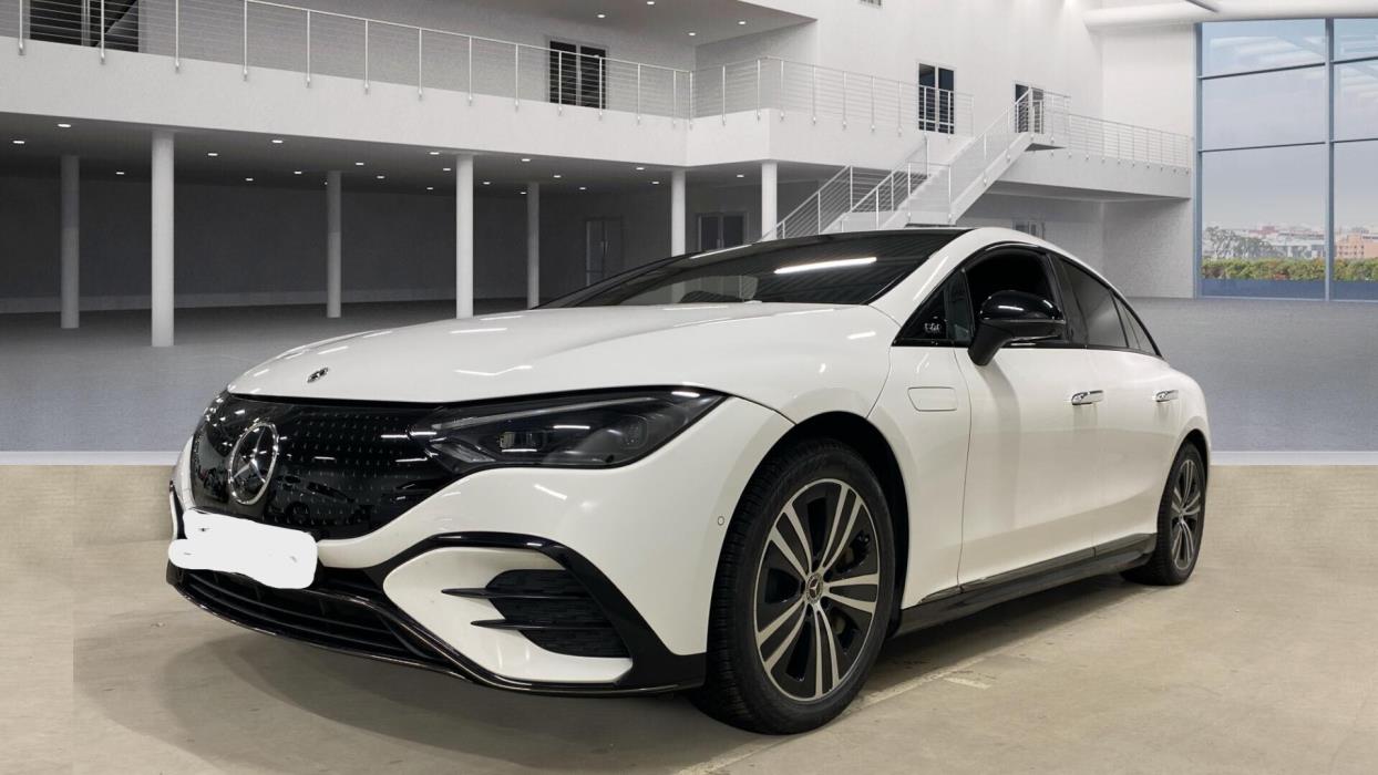 MERCEDES-BENZ EQE 2025