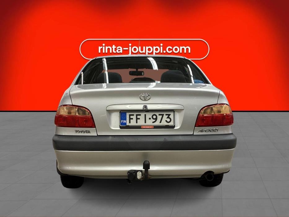 TOYOTA Avensis 2002