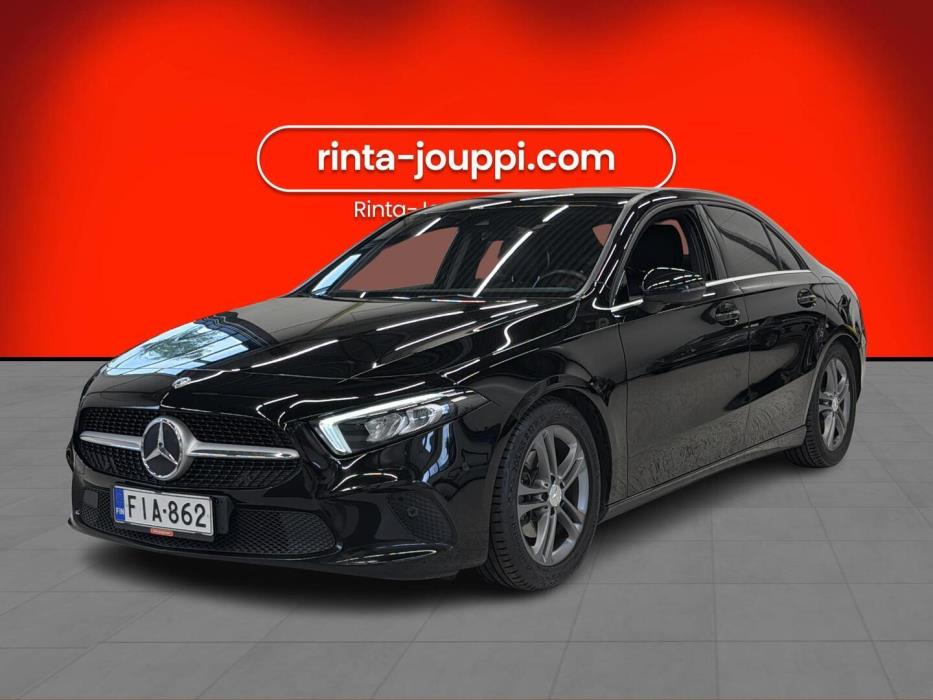 MERCEDES-BENZ A 2020