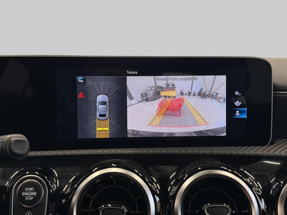 MERCEDES-BENZ A 2020
