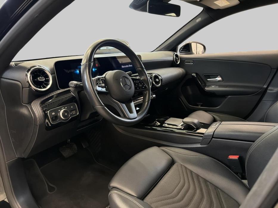 MERCEDES-BENZ A 2020
