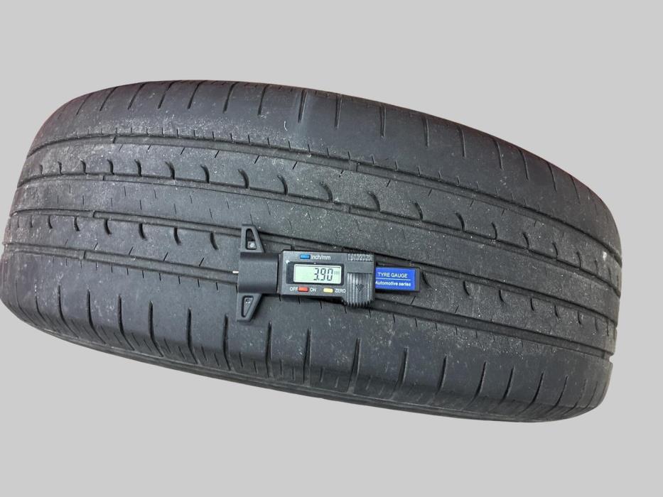 VOLKSWAGEN Tiguan 2011