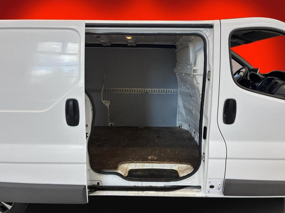 RENAULT Trafic 2013