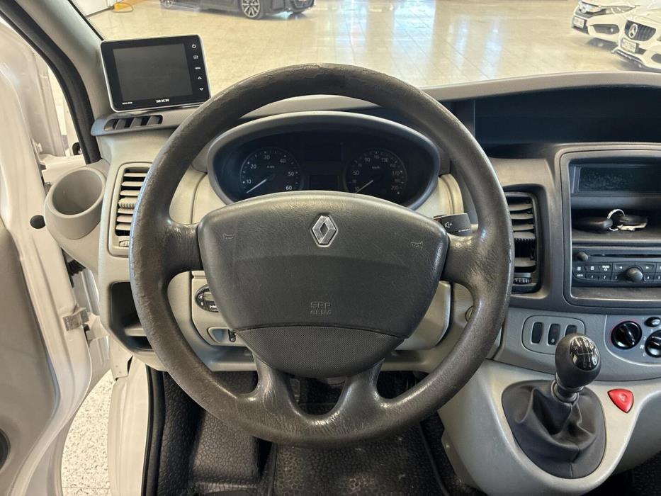 RENAULT Trafic 2013