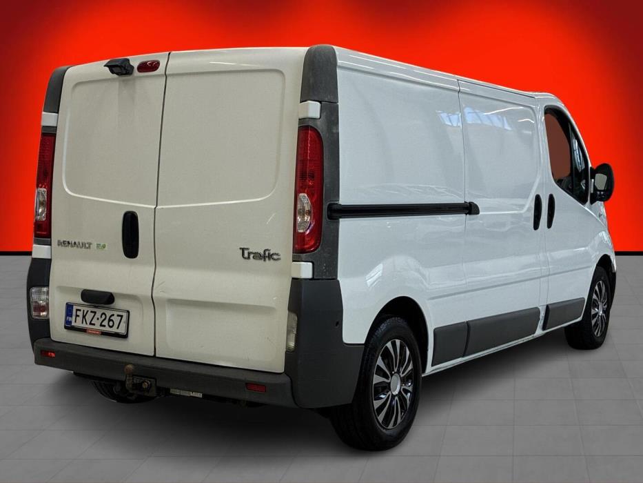 RENAULT Trafic 2013