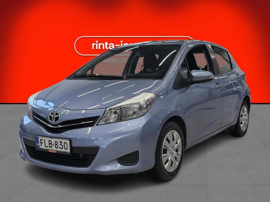 TOYOTA Yaris 2013